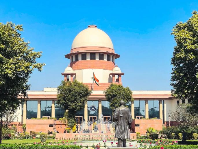 CJI Favorite Employees Salary Hike Rollback : CJI was kind to his beloved employees, gave them six increments in year; What exactly is going on in the Supreme Court... | तत्कालीन CJI ने मोजक्या कर्मचाऱ्यांना दिलं होतं सहा-सहावेळा इन्क्रीमेंट; आता सुप्रीम कोर्टाने निर्णय मागे घेतला CJI Favorite Employees Salary Hike Rollback : CJI was kind to his beloved employees, gave them six increments in year; What exactly is going on in the Supreme Court... | तत्कालीन CJI ने मोजक्या कर्मचाऱ्यांना दिलं होतं सहा-सहावेळा इन्क्रीमेंट; आता सुप्रीम कोर्टाने निर्णय मागे घेतला
