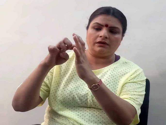 Nashik 'jumps' like Kalidas | 'कालिदास'सारखा उफराटा नियम संपूर्ण महाराष्ट्रात नाही : सुप्रिया पाठारे Nashik 'jumps' like Kalidas | 'कालिदास'सारखा उफराटा नियम संपूर्ण महाराष्ट्रात नाही : सुप्रिया पाठारे
