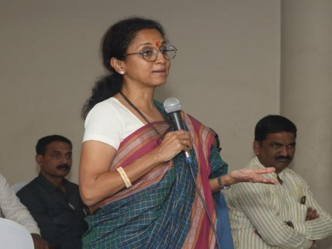 Start fodder camps water tankers in drought stricken areas of Baramati Supriya Sule demands | बारामतीतील दुष्काळी भागात चारा छावण्या, पाण्याचे टँकर सुरू करा - सुप्रिया सुळेंची मागणी Start fodder camps water tankers in drought stricken areas of Baramati Supriya Sule demands | बारामतीतील दुष्काळी भागात चारा छावण्या, पाण्याचे टँकर सुरू करा - सुप्रिया सुळेंची मागणी