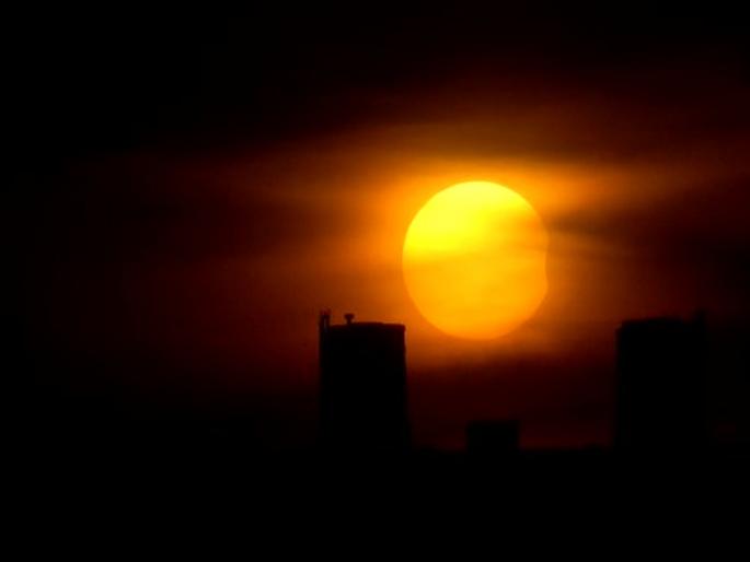 Surya Grahan 2022: Due to solar eclipse, darshan in all major temples will be closed till 6:30 pm | Surya Grahan 2022: सूर्यग्रहणामुळे सर्व प्रमुख मंदिरात संध्याकाळी साडे सहापर्यंत दर्शन बंद Surya Grahan 2022: Due to solar eclipse, darshan in all major temples will be closed till 6:30 pm | Surya Grahan 2022: सूर्यग्रहणामुळे सर्व प्रमुख मंदिरात संध्याकाळी साडे सहापर्यंत दर्शन बंद