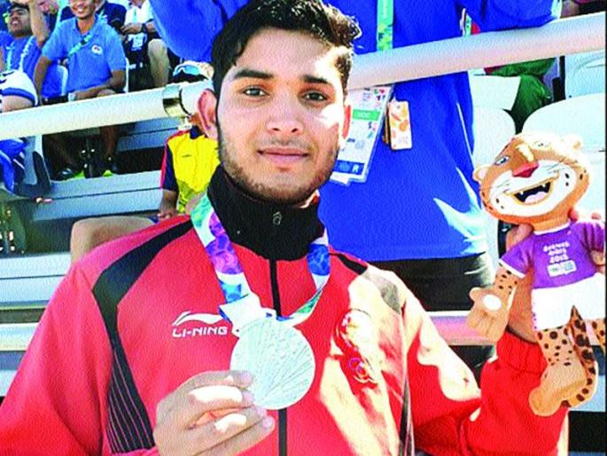 Suraj Panwar has won the historic silver in athletics | सूरज पनवारने अॅथलेटिक्समध्ये पटकावले ऐतिहासिक रौप्य Suraj Panwar has won the historic silver in athletics | सूरज पनवारने अॅथलेटिक्समध्ये पटकावले ऐतिहासिक रौप्य