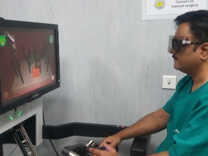 Robotic surgery will now take place in Kolhapur | कोल्हापुरात होणार आता रोबोटिक शस्त्रक्रिया Robotic surgery will now take place in Kolhapur | कोल्हापुरात होणार आता रोबोटिक शस्त्रक्रिया