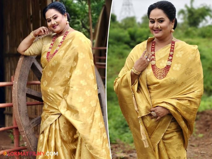 Surekha Kudchi considers this famous actress as her guru, said - ''Someone trusts in me...'' | सुरेखा कुडची या प्रसिद्ध अभिनेत्रीला मानतात गुरू, म्हणाल्या - "कुणीतरी आपल्यावर विश्वास ठेवून..." Surekha Kudchi considers this famous actress as her guru, said - ''Someone trusts in me...'' | सुरेखा कुडची या प्रसिद्ध अभिनेत्रीला मानतात गुरू, म्हणाल्या - "कुणीतरी आपल्यावर विश्वास ठेवून..."