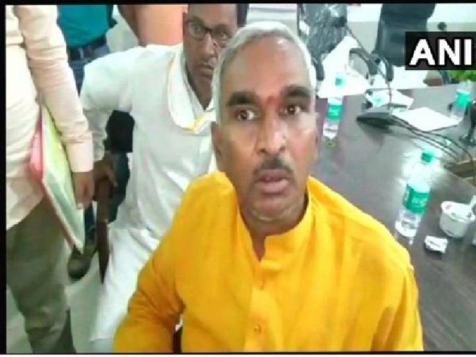 "Prostitutes Better Than Government Officials": BJP Lawmaker's Shocker | अधिकाऱ्यांपेक्षा देहविक्री करणाऱ्या महिलांचे चारित्र्य चांगले - भाजपा आमदाराचे वादग्रस्त वक्तव्य "Prostitutes Better Than Government Officials": BJP Lawmaker's Shocker | अधिकाऱ्यांपेक्षा देहविक्री करणाऱ्या महिलांचे चारित्र्य चांगले - भाजपा आमदाराचे वादग्रस्त वक्तव्य