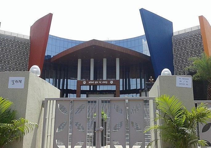 The seminar against 'RSS' was to be hold at the Bhat hall in Nagpur | ‘आरएसएस’विरुद्धचे चर्चासत्र नागपुरातील भट सभागृहातच The seminar against 'RSS' was to be hold at the Bhat hall in Nagpur | ‘आरएसएस’विरुद्धचे चर्चासत्र नागपुरातील भट सभागृहातच