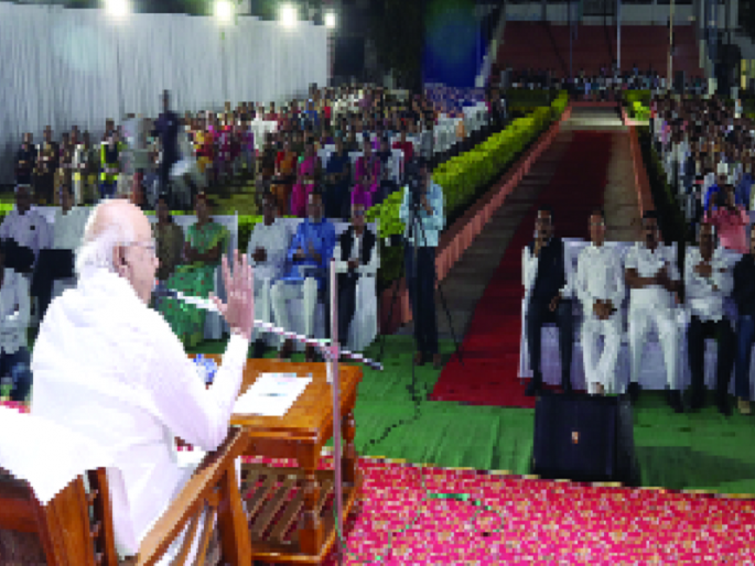 Nehru's considerable contribution to the foundation of modern India: Suresh Dwadashiwar | आधुनिक भारताच्या पायाभरणीत नेहरुंचा सिंहाचा वाटा : सुरेश द्वादशीवार Nehru's considerable contribution to the foundation of modern India: Suresh Dwadashiwar | आधुनिक भारताच्या पायाभरणीत नेहरुंचा सिंहाचा वाटा : सुरेश द्वादशीवार