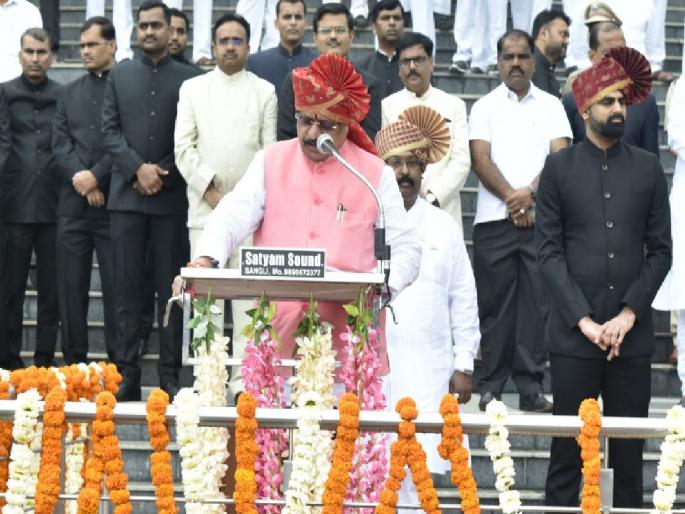 Labor Minister Suresh Khade in his Independence Day speech wrongly mentioned that the country got independence in 2047, Khade's first speech in controversy | अरे देवा! देशाला २०४७ मध्ये स्वातंत्र्य मिळालं; मंत्री सुरेश खाडे यांचं पहिलंच भाषण वादात Labor Minister Suresh Khade in his Independence Day speech wrongly mentioned that the country got independence in 2047, Khade's first speech in controversy | अरे देवा! देशाला २०४७ मध्ये स्वातंत्र्य मिळालं; मंत्री सुरेश खाडे यांचं पहिलंच भाषण वादात