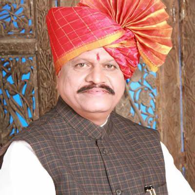 Enact a law to protect contract workers says suresh khade | "कंत्राटी कामगारांना संरक्षण देणारा कायदा करणार" Enact a law to protect contract workers says suresh khade | "कंत्राटी कामगारांना संरक्षण देणारा कायदा करणार"