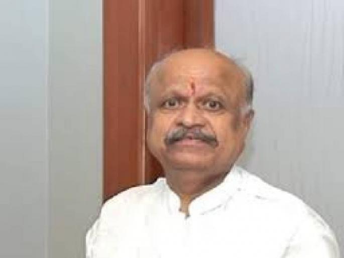 Suresh Khande said that Patangrao Kadam used to ask me who should give the Congress candidate | पतंगराव, मला विचारुन काँग्रेसचा उमेदवार द्यायचे, सुरेश खांडे यांचा गौप्यस्फोट  Suresh Khande said that Patangrao Kadam used to ask me who should give the Congress candidate | पतंगराव, मला विचारुन काँग्रेसचा उमेदवार द्यायचे, सुरेश खांडे यांचा गौप्यस्फोट