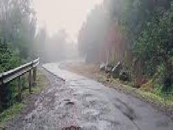 bad condition of road in Surli Ghat on Guhaghar Vijaypur National Highway | सातारा: सुर्ली घाटातील रस्त्यासाठी आत्मदहनाचा इशारा, रस्त्याची अवस्था बनलीय दयनीय bad condition of road in Surli Ghat on Guhaghar Vijaypur National Highway | सातारा: सुर्ली घाटातील रस्त्यासाठी आत्मदहनाचा इशारा, रस्त्याची अवस्था बनलीय दयनीय