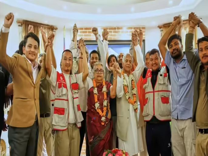 Gen Z Protest: After Sushila Karki Oath ceremony president announced Nepal's parliament dissolved, election dates announced | नेपाळची संसद भंग, निवडणुकीच्या तारखांची घोषणा; शुक्रवारी रात्री शेजारील देशात काय काय घडलं? Gen Z Protest: After Sushila Karki Oath ceremony president announced Nepal's parliament dissolved, election dates announced | नेपाळची संसद भंग, निवडणुकीच्या तारखांची घोषणा; शुक्रवारी रात्री शेजारील देशात काय काय घडलं?