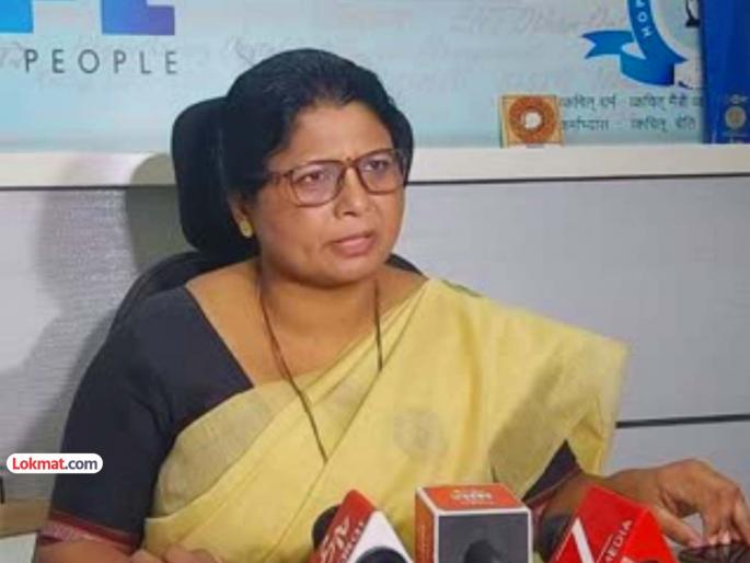 Why are PAs not included in the case of women doctors Sushma Andhare's protest in front of Phaltan police station | महिला डॉक्टर प्रकरणात पीएंचा समावेश का नाही? फलटण पोलिस ठाण्यासमोर सुषमा अंधारेंचे आंदोलन