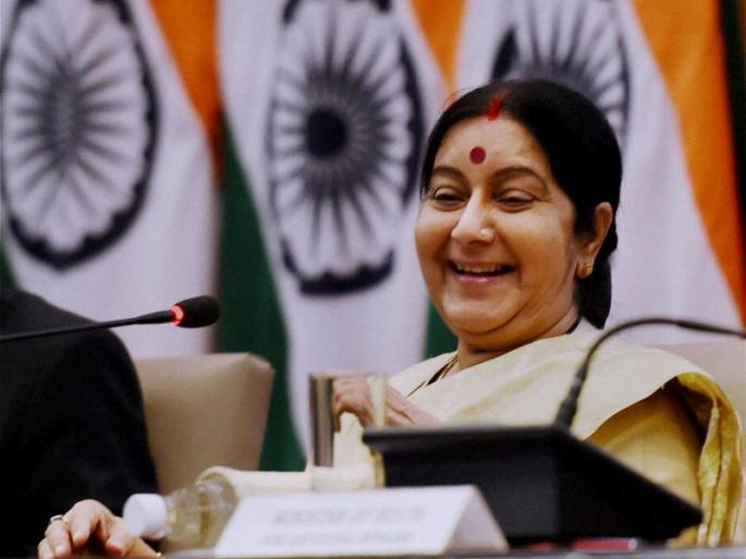 Sushma Swaraj Death: Sushma had spoken before death harish salve | Sushma Swaraj Death: मृत्यूच्या आधी बोलल्या होत्या सुषमा, उद्या एक रुपया घेऊन जा ! Sushma Swaraj Death: Sushma had spoken before death harish salve | Sushma Swaraj Death: मृत्यूच्या आधी बोलल्या होत्या सुषमा, उद्या एक रुपया घेऊन जा !