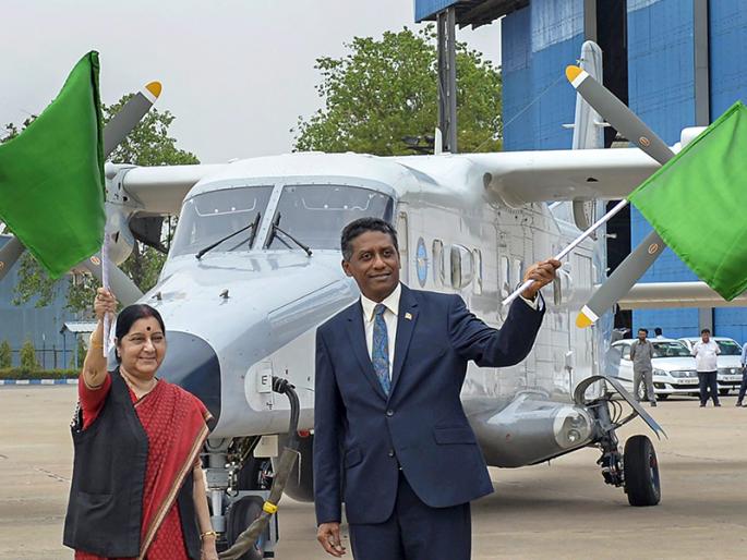 India hands over second Dornier aircraft to Seychelles for enhanced surveillance  | भारताने सेशल्सला दिले डॉर्नियर विमान, हिंदी महासागरात भारताचे महत्त्व वाढणार India hands over second Dornier aircraft to Seychelles for enhanced surveillance  | भारताने सेशल्सला दिले डॉर्नियर विमान, हिंदी महासागरात भारताचे महत्त्व वाढणार