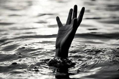 Married spouse commits suicide because of ambiguity | माहेरी आलेल्या विवाहितेची रंकाळ्यात आत्महत्या, कारण अस्पष्ट Married spouse commits suicide because of ambiguity | माहेरी आलेल्या विवाहितेची रंकाळ्यात आत्महत्या, कारण अस्पष्ट