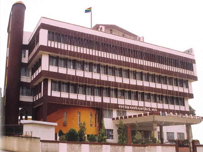 District bank to take action against five spinning mills related to some big leaders in Sangli district for recovery of outstanding loans | सांगली जिल्ह्यातील बड्या नेत्यांशी संबंधित पाच सूतगिरण्यांचा फेरलिलाव, थकीत कर्जाचा आकडा १३४.४२ कोटी District bank to take action against five spinning mills related to some big leaders in Sangli district for recovery of outstanding loans | सांगली जिल्ह्यातील बड्या नेत्यांशी संबंधित पाच सूतगिरण्यांचा फेरलिलाव, थकीत कर्जाचा आकडा १३४.४२ कोटी