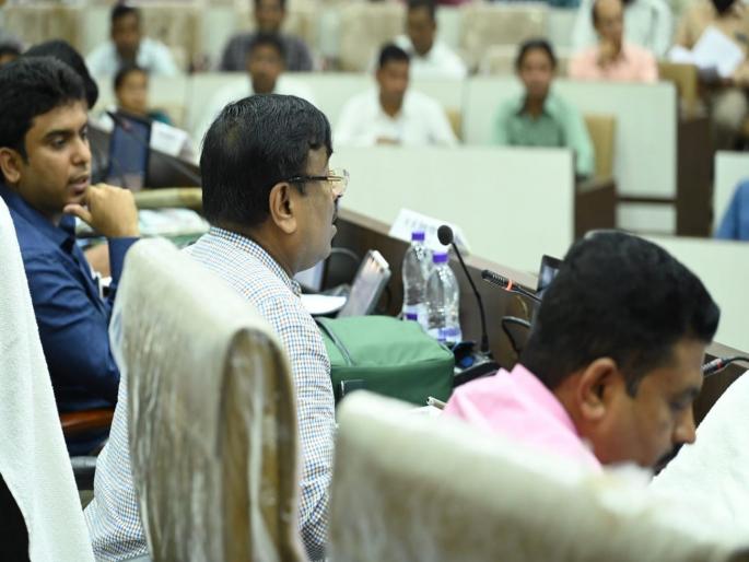 The Guardian Minister took a pre-Kharip season review in Chandrapur district | पालकमंत्र्यांनी घेतला चंद्रपूर जिल्ह्यातील खरीप हंगाम पूर्व आढावा The Guardian Minister took a pre-Kharip season review in Chandrapur district | पालकमंत्र्यांनी घेतला चंद्रपूर जिल्ह्यातील खरीप हंगाम पूर्व आढावा