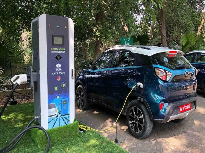Country 'Discharge' on E-Vehicles; Maharashtra is leading, but all the states are lagging behind in reaching the target | ई-वाहनांबाबत देश ‘डिस्चार्ज’; महाराष्ट्राची आघाडी, मात्र लक्ष्य गाठण्यात सर्वच राज्ये मागे
