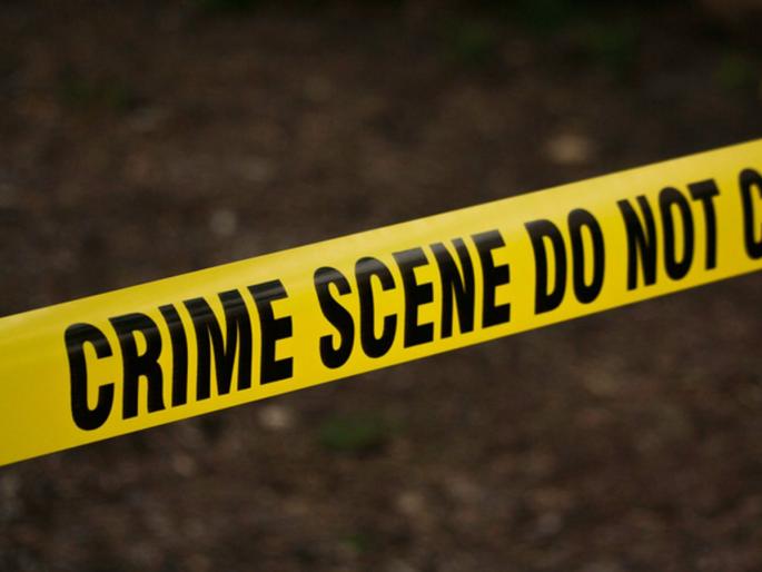 father murder his baby's with a handkerchief | जन्मदात्या बापाने रुमालाने आवळला पोटच्या पोरीचा गळा father murder his baby's with a handkerchief | जन्मदात्या बापाने रुमालाने आवळला पोटच्या पोरीचा गळा