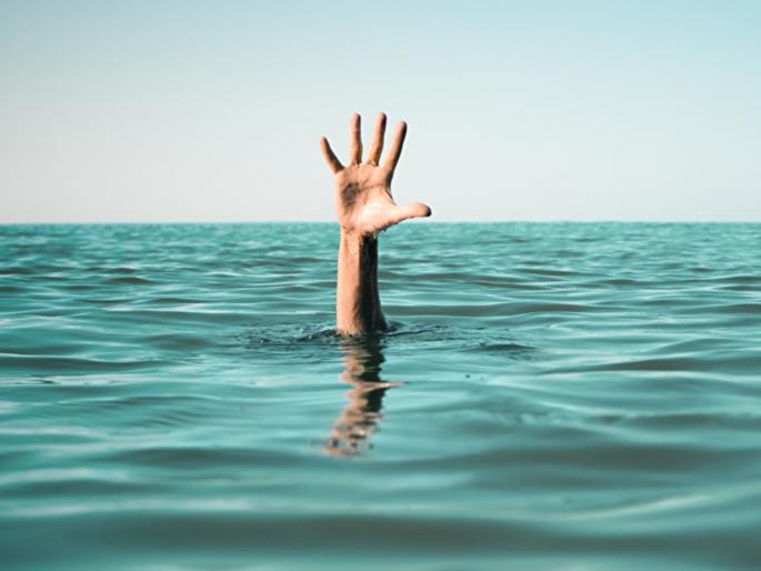 Swapna Shastra: Seeing water, river, sea above in a dream? Know the meaning of those dreams and their benefits! | Swapna Shastra: स्वप्नात वरचेवर पाणी, नदी, समुद्र दिसतोय? जाणून घ्या त्या स्वप्नांचा अर्थ आणि त्यामुळे होणारे लाभ! Swapna Shastra: Seeing water, river, sea above in a dream? Know the meaning of those dreams and their benefits! | Swapna Shastra: स्वप्नात वरचेवर पाणी, नदी, समुद्र दिसतोय? जाणून घ्या त्या स्वप्नांचा अर्थ आणि त्यामुळे होणारे लाभ!