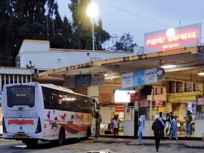 Dispose of agents swindlers drunkars in other bus depots including Swargate The demands of the labor force | स्वारगेट सहित इतर बस आगारातील एजंट, भुरटे, दारुडे यांचा बंदोबस्त करा; कामगार सेनेचे मागणी Dispose of agents swindlers drunkars in other bus depots including Swargate The demands of the labor force | स्वारगेट सहित इतर बस आगारातील एजंट, भुरटे, दारुडे यांचा बंदोबस्त करा; कामगार सेनेचे मागणी