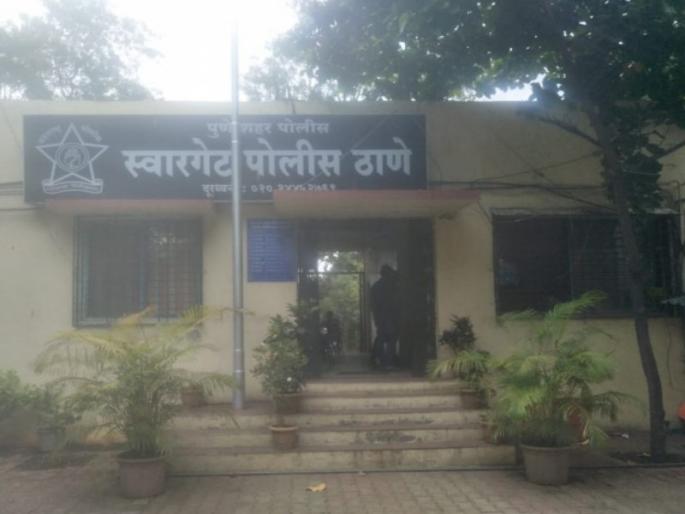 The lure of getting a good job Sale of a minor girl from Bangladesh to Kuntankhana in Budhwar Peth | चांगले काम मिळवून देण्याचे आमिष; बांगलादेशातील अल्पवयीन मुलीची बुधवार पेठेतील कुंटणखान्यात विक्री The lure of getting a good job Sale of a minor girl from Bangladesh to Kuntankhana in Budhwar Peth | चांगले काम मिळवून देण्याचे आमिष; बांगलादेशातील अल्पवयीन मुलीची बुधवार पेठेतील कुंटणखान्यात विक्री
