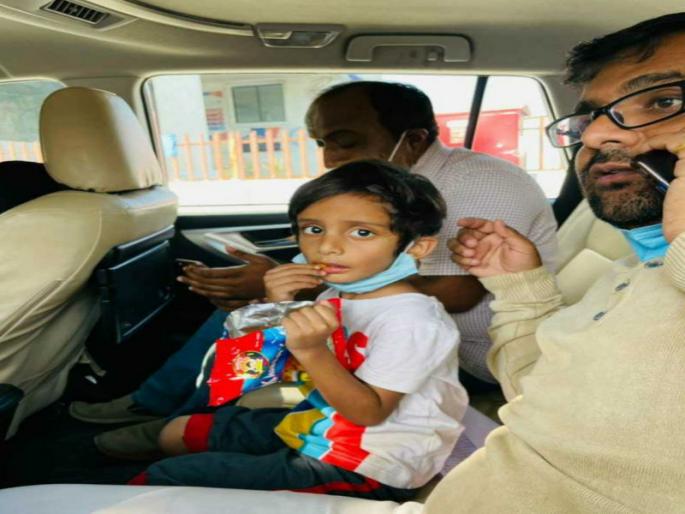 It's good the boy has come home the feelings expressed by the people of pune about swarnav chavhan | "बरं झालं लेकरू घरी आलं", डुग्गुबाबत पुणेकरांनी व्यक्त केल्या भावना It's good the boy has come home the feelings expressed by the people of pune about swarnav chavhan | "बरं झालं लेकरू घरी आलं", डुग्गुबाबत पुणेकरांनी व्यक्त केल्या भावना