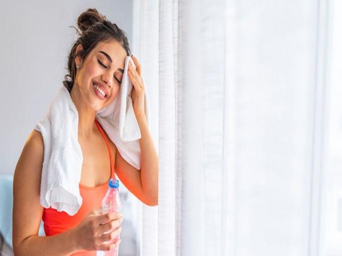 Annoyed by too much sweating? Read 3 Benefits of Sweating, Great for Health and Beauty |  खूप घाम येतो म्हणून वैतागताय? वाचा घाम येण्याचे 3 फायदे, आरोग्य आणि सौंदर्यासाठी उत्तम