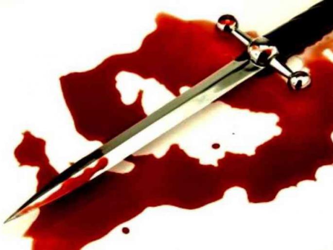 Sword attack on youth in kivale | हॉटेलमध्ये मिसळ खाण्यासाठी आलेल्या युवकावर तलवारीने प्राणघातक हल्ला  Sword attack on youth in kivale | हॉटेलमध्ये मिसळ खाण्यासाठी आलेल्या युवकावर तलवारीने प्राणघातक हल्ला