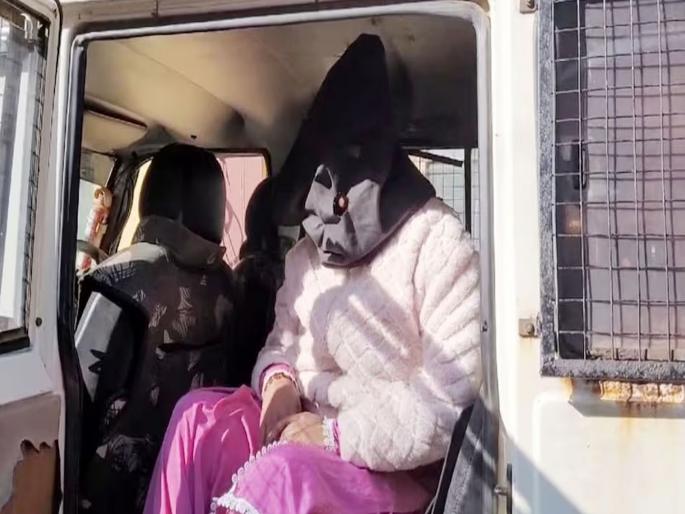 In Madhya Pradesh, a sex worker along with her lover killed a railway engineer | रेल्वे इंजिनिअर झाला सेक्सवर्कर फिदा; लग्नासाठी धरला हट्ट अन् कायमचा जीव गेला In Madhya Pradesh, a sex worker along with her lover killed a railway engineer | रेल्वे इंजिनिअर झाला सेक्सवर्कर फिदा; लग्नासाठी धरला हट्ट अन् कायमचा जीव गेला