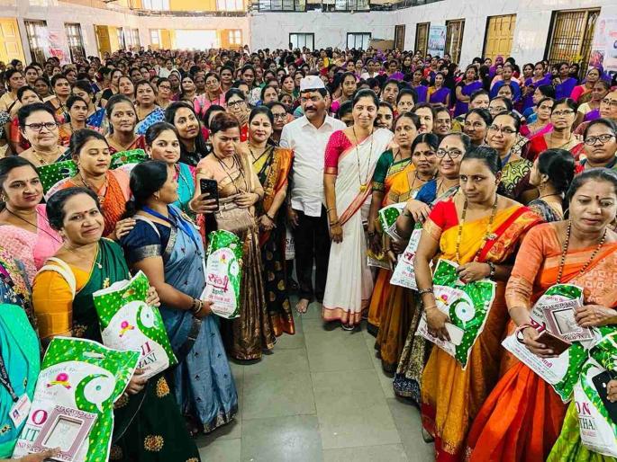 Bhiwandi Jijau organization celebrated Bhau Bij Diwali | भिवंडीत जिजाऊ संघटनेने साजरी केली कृतज्ञता भाऊबीज Bhiwandi Jijau organization celebrated Bhau Bij Diwali | भिवंडीत जिजाऊ संघटनेने साजरी केली कृतज्ञता भाऊबीज