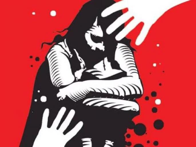 Sexual harassment of minor girl by showing video clip | व्हिडिओ क्लिप दाखवून अल्पवयीन मुलीचा लैंगिक छळ, गुन्हा दाखल Sexual harassment of minor girl by showing video clip | व्हिडिओ क्लिप दाखवून अल्पवयीन मुलीचा लैंगिक छळ, गुन्हा दाखल