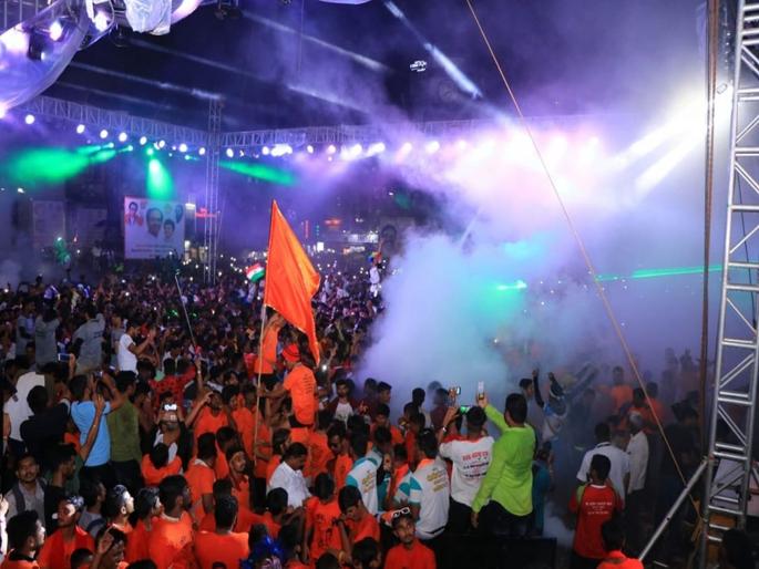 noise pollution during Dahihandi festival; Noise limit above 80 decibels | दहीहांडी उत्सवात ध्वनी प्रदुषणाचाही कल्ला; आवाजाची मर्यादा ८० डेसीबलच्या पार noise pollution during Dahihandi festival; Noise limit above 80 decibels | दहीहांडी उत्सवात ध्वनी प्रदुषणाचाही कल्ला; आवाजाची मर्यादा ८० डेसीबलच्या पार