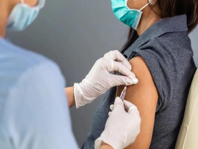 Corona Vaccination: Students no longer have to worry about getting vaccinated in college | Corona Vaccination: विद्यार्थ्यांनो आता नो टेन्शन कारण, महाविद्यालयातच होणार लसीकरण Corona Vaccination: Students no longer have to worry about getting vaccinated in college | Corona Vaccination: विद्यार्थ्यांनो आता नो टेन्शन कारण, महाविद्यालयातच होणार लसीकरण