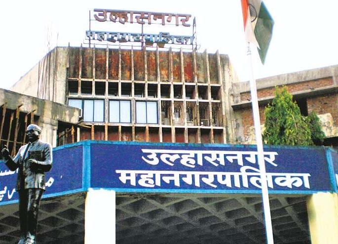 Those buildings in the boundary of Ulhasnagar will be regular; Order of government | उल्हासनगरच्या हद्दीतील ‘त्या’ इमारती होणार नियमित; शासनाचे आदेश