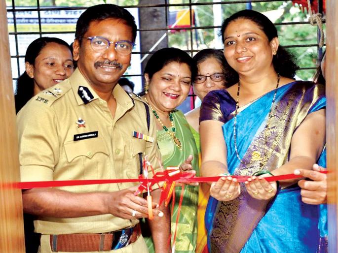 A 'trust' cell for the protection of women and children; Child labor and beggars will also be freed | महिला-मुलांच्या संरक्षणासाठी ‘भरोसा’ सेल; बालमजूर आणि भिक्षा मागणाऱ्यांचीही करणार सुटका A 'trust' cell for the protection of women and children; Child labor and beggars will also be freed | महिला-मुलांच्या संरक्षणासाठी ‘भरोसा’ सेल; बालमजूर आणि भिक्षा मागणाऱ्यांचीही करणार सुटका