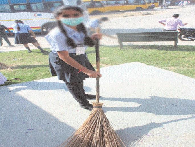 Will now become a student of sanitation; Stage 1 school participation: | विद्यार्थी बनणार आता स्वच्छतादूत; पहिल्या टप्प्यात ५० शाळांचा सहभाग Will now become a student of sanitation; Stage 1 school participation: | विद्यार्थी बनणार आता स्वच्छतादूत; पहिल्या टप्प्यात ५० शाळांचा सहभाग
