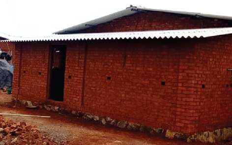 Rehabilitated villagers warn of returning to old home | पुनर्वसित ग्रामस्थांनी दिला जुन्या घरी परतण्याचा इशारा Rehabilitated villagers warn of returning to old home | पुनर्वसित ग्रामस्थांनी दिला जुन्या घरी परतण्याचा इशारा