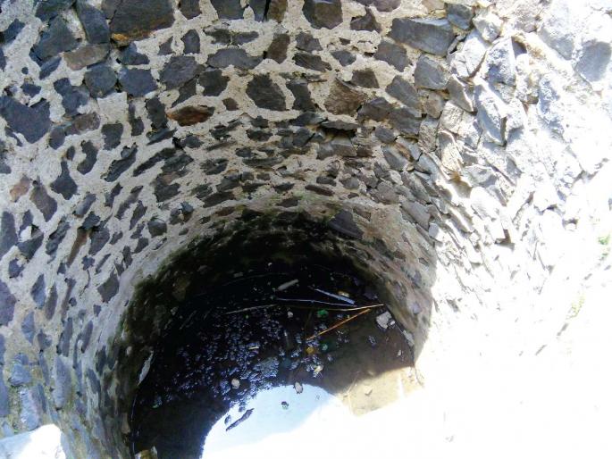 Do not want water shortage! Sakharoli village first time wasted | पाणीटंचाई नको रे बाबा! साखरोली गावाला प्रथमच बसली झळ Do not want water shortage! Sakharoli village first time wasted | पाणीटंचाई नको रे बाबा! साखरोली गावाला प्रथमच बसली झळ