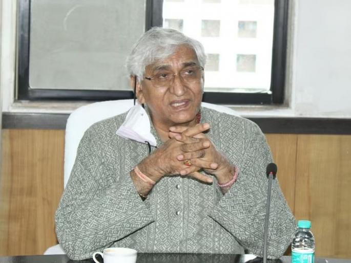 TS Singhdeo: 'Has put on a special ring and got the post of deputy chief minister, now next...' claimed a senior Congress leader. | ‘खास अंगठी घातली आणि उपमुख्यमंत्रिपद मिळालं, आता पुढे…’ काँग्रेसच्या बड्या नेत्याचा दावा TS Singhdeo: 'Has put on a special ring and got the post of deputy chief minister, now next...' claimed a senior Congress leader. | ‘खास अंगठी घातली आणि उपमुख्यमंत्रिपद मिळालं, आता पुढे…’ काँग्रेसच्या बड्या नेत्याचा दावा