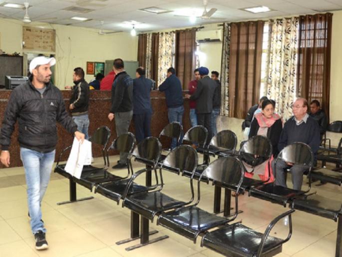 haveli pimpari again late for certificates, applications cannot be made due to server shutdown | Pune: दाखल्यांसाठी पुन्हा ससेहोलपट, सर्व्हर बंद पडल्याने अर्जच करता येईनात haveli pimpari again late for certificates, applications cannot be made due to server shutdown | Pune: दाखल्यांसाठी पुन्हा ससेहोलपट, सर्व्हर बंद पडल्याने अर्जच करता येईनात