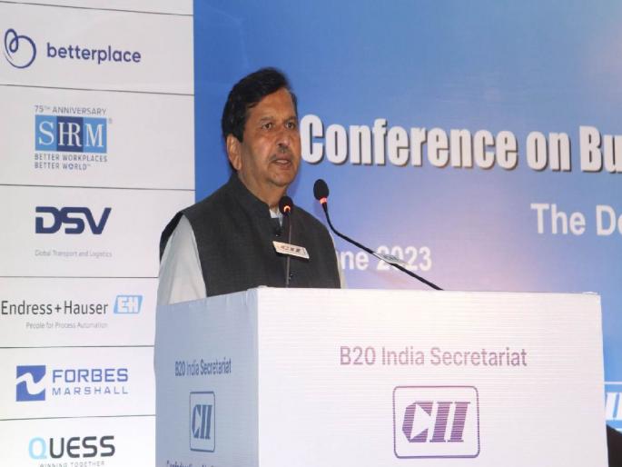 Skill development should be concentrated in rural areas: Mangal Prabhat Lodha | कौशल्य विकास ग्रामीण भागात केंद्रित व्हायला हवा : मंगल प्रभात लोढा Skill development should be concentrated in rural areas: Mangal Prabhat Lodha | कौशल्य विकास ग्रामीण भागात केंद्रित व्हायला हवा : मंगल प्रभात लोढा
