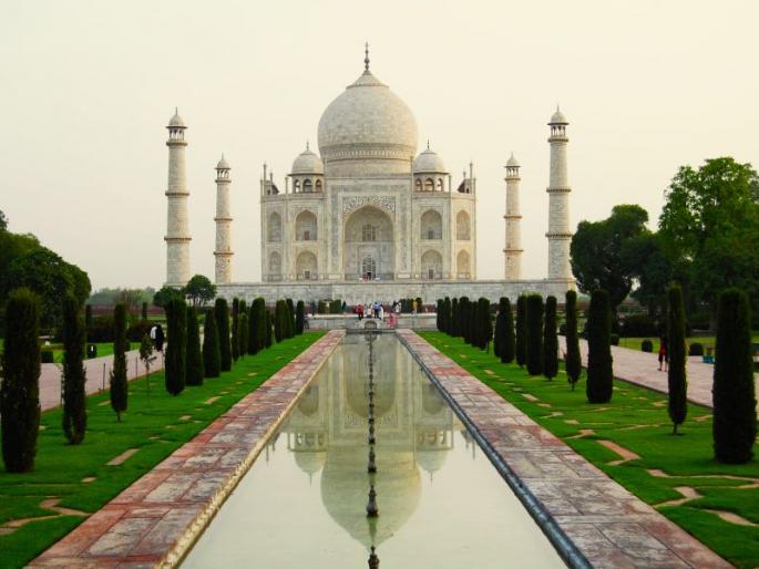 bjp mla surendra singh demand taj mahal name replaced by ram mahal | 'ताजमहालचं नाव बदलून राममहाल करा'