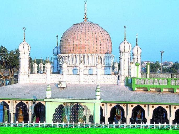 Hazrat Baba Tajuddin Dargah paved the way for beautification | हजरत बाबा ताजुद्दीन दर्गा सौंदर्यीकरणचा मार्ग मोकळा Hazrat Baba Tajuddin Dargah paved the way for beautification | हजरत बाबा ताजुद्दीन दर्गा सौंदर्यीकरणचा मार्ग मोकळा