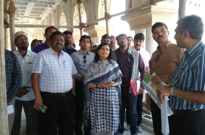 Immediately complete the Taj Bagh project: the Metropolitan Commissioner's instructions | ताजबाग प्रकल्पाचे काम तातडीने पूर्ण करा :महानगर आयुक्तांचे निर्देश  Immediately complete the Taj Bagh project: the Metropolitan Commissioner's instructions | ताजबाग प्रकल्पाचे काम तातडीने पूर्ण करा :महानगर आयुक्तांचे निर्देश