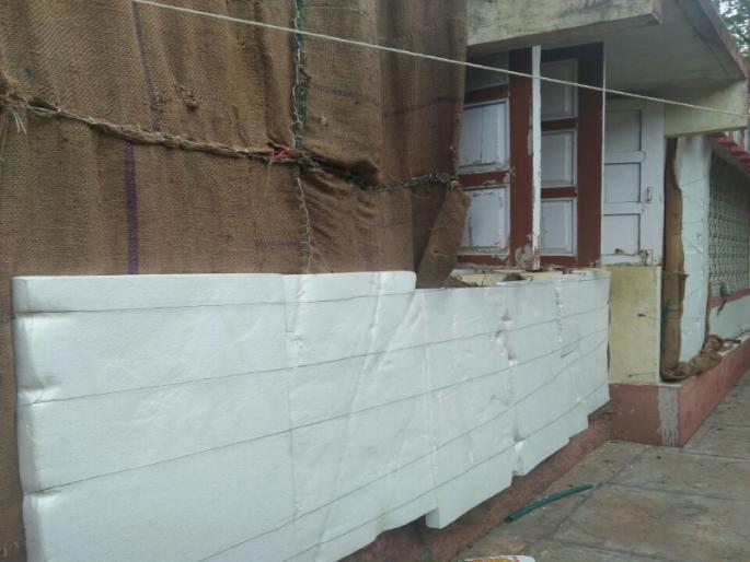 House cooling from waste products | टाकाऊ वस्तूंपासून घराला गारवा