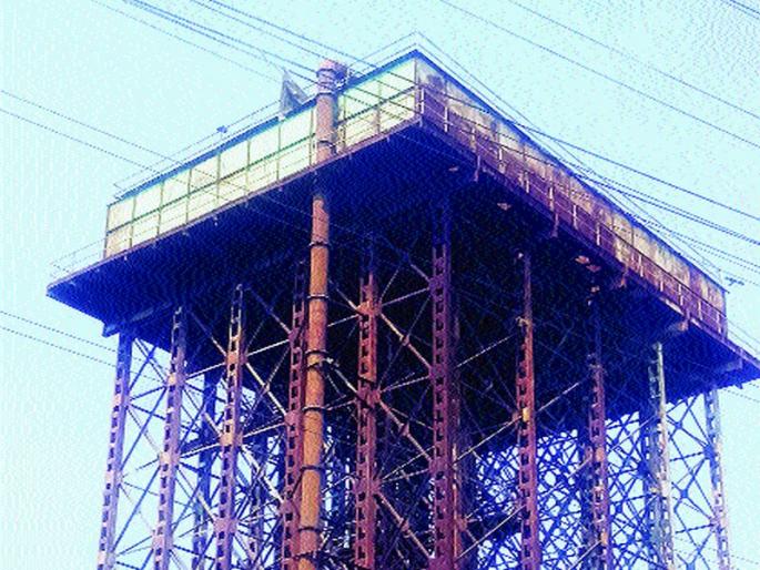 Due to the ports of Wadala Tigers | वडाळ्यातील पोर्ट ट्रस्टच्या टाक्या झाल्या जीर्ण Due to the ports of Wadala Tigers | वडाळ्यातील पोर्ट ट्रस्टच्या टाक्या झाल्या जीर्ण