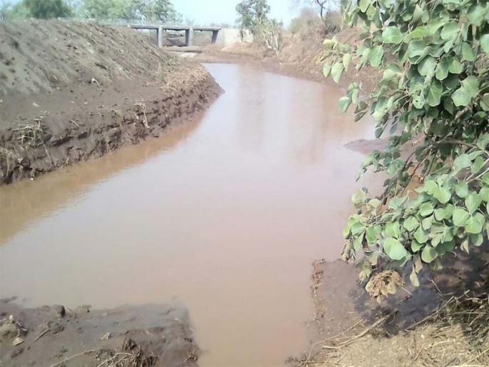 'Ambarzhara' leads to 'Bhagirath' for Jalgaon's Mehun Lake | जळगावच्या मेहरुण तलावासाठी ‘अंबरझरा’ ठरतोय ‘भगीरथ’ 'Ambarzhara' leads to 'Bhagirath' for Jalgaon's Mehun Lake | जळगावच्या मेहरुण तलावासाठी ‘अंबरझरा’ ठरतोय ‘भगीरथ’