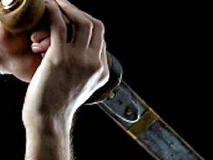 Sword attack on mother in law out of anger for bringing wife home in kolhapur | Kolhapur Crime: पत्नीला माहेरी आणल्याच्या रागातून सासूवर तलवार हल्ला, जावयावर गुन्हा दाखल Sword attack on mother in law out of anger for bringing wife home in kolhapur | Kolhapur Crime: पत्नीला माहेरी आणल्याच्या रागातून सासूवर तलवार हल्ला, जावयावर गुन्हा दाखल