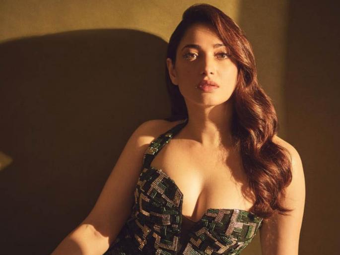 tamannaah bhatia recalls incident when hero shouted change the heroine infront of her | 'हिरोईन चेंज कर दो', तमन्ना भाटियासमोरच अभिनेता ओरडला; काय होतं कारण?